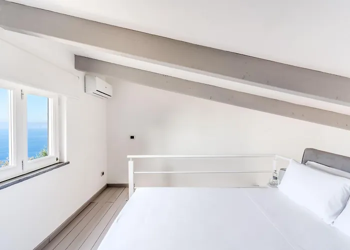 Giulia Boutique Views Pool And Guest Services By Feeling Italy Villa