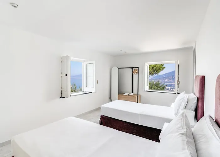 Giulia Boutique Views Pool And Guest Services By Feeling Italy Villa *