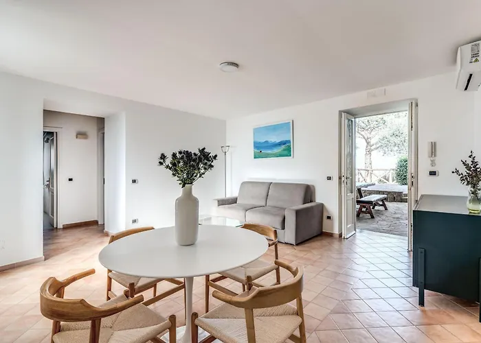 Giulia Boutique Views Pool And Guest Services By Feeling Italy Βίλα