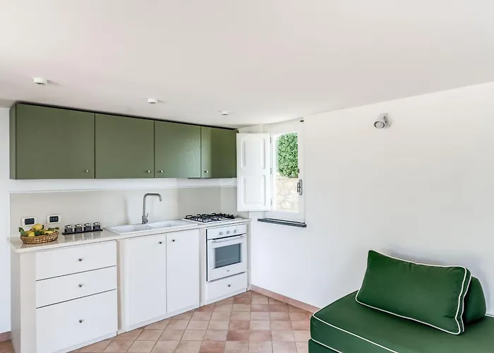 Giulia Boutique Views Pool And Guest Services By Feeling Italy Βίλα