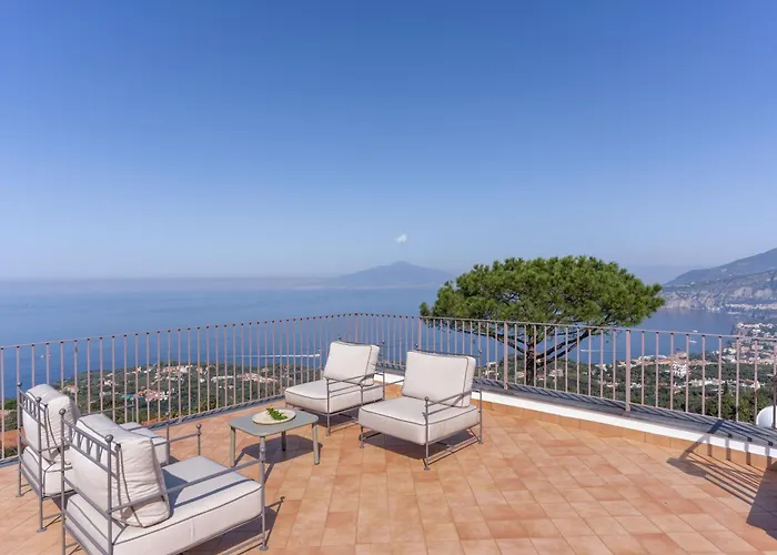 Giulia Boutique Views Pool And Guest Services By Feeling Italy Βίλα Σορέντο