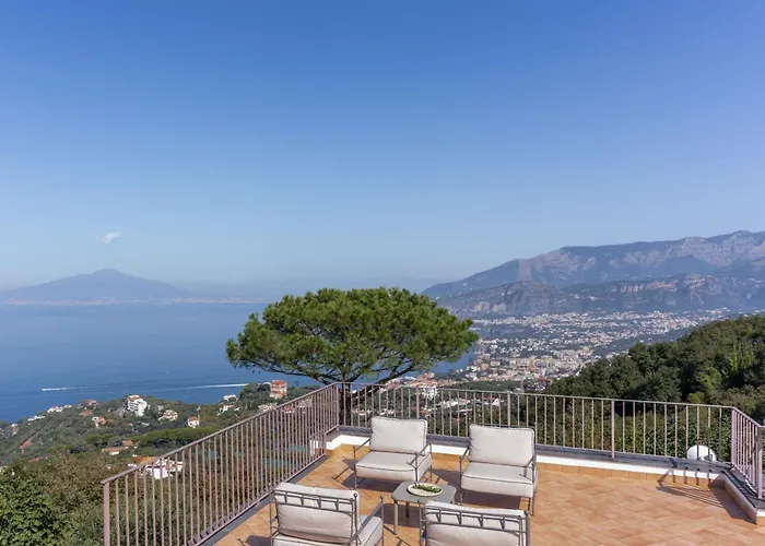 Giulia Boutique Views Pool And Guest Services By Feeling Italy Βίλα Σορέντο