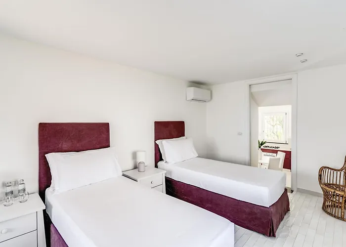 Giulia Boutique Views Pool And Guest Services By Feeling Italy Βίλα