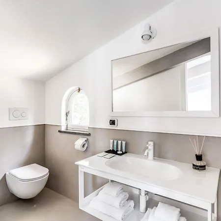 Villa Giulia Boutique Views Pool And Guest Services By Feeling Italy