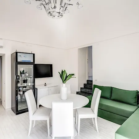 Giulia Boutique Views Pool And Guest Services * Sorrent