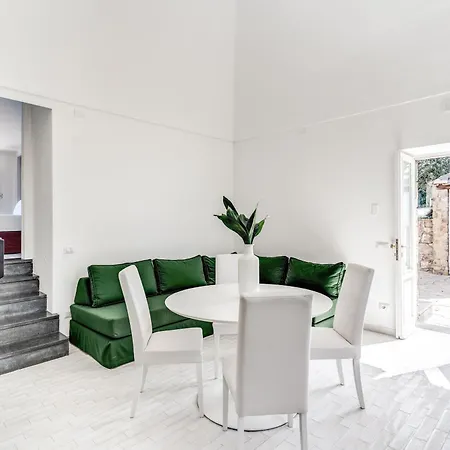 Giulia Boutique Views Pool And Guest Services By Feeling Italy Villa