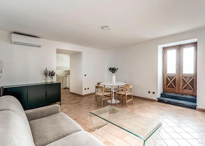 Giulia Boutique Views Pool And Guest Services By Feeling Italy *