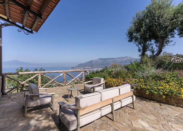 Giulia Boutique Views Pool And Guest Services By Feeling Italy 索伦托