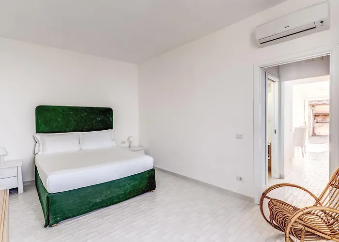 Giulia Boutique Views Pool And Guest Services By Feeling Italy *