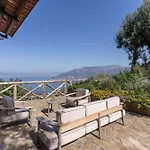 Giulia Boutique Views Pool And Guest Services By Feeling Italy Península Sorrentina