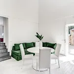 Giulia Boutique Views Pool And Guest Services By Feeling Italy Villa